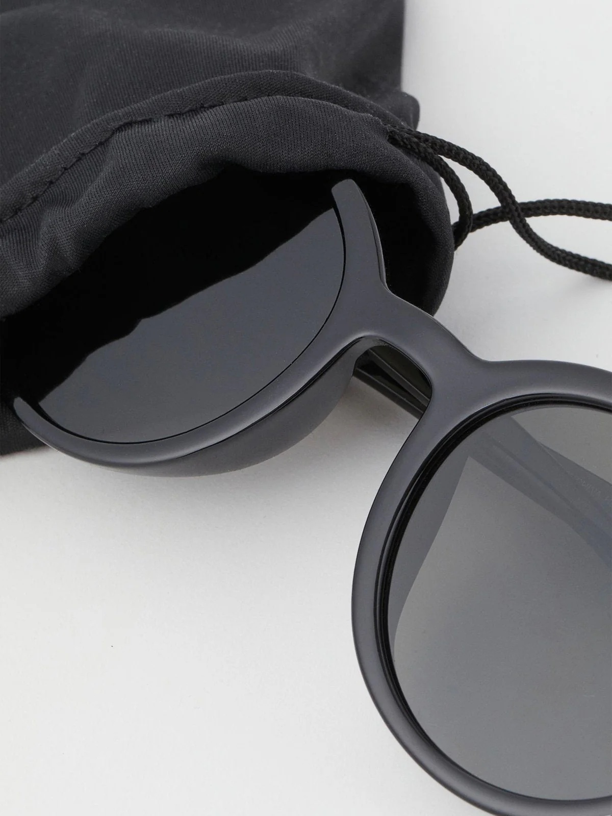 Black shades for him - Image 3